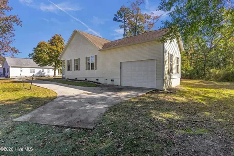35 Stroud Will Court Rocky Point NC 28457
