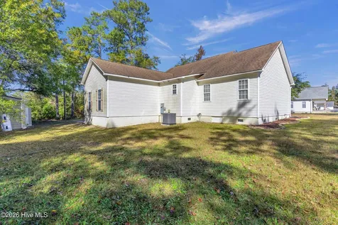 35 Stroud Will Court Rocky Point NC 28457