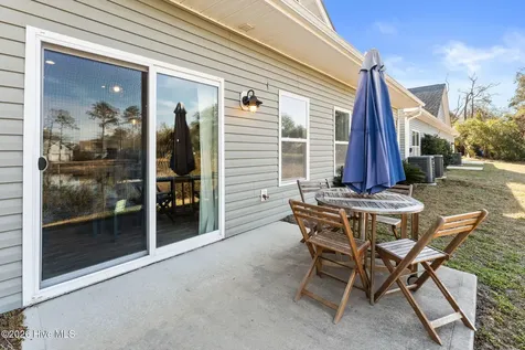 510 W St George Street Southport NC 28461