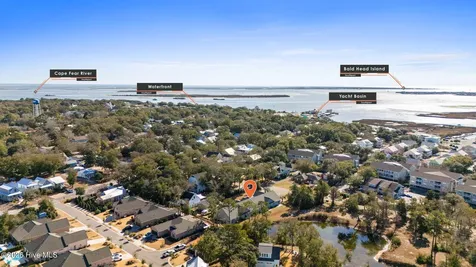 510 W St George Street Southport NC 28461