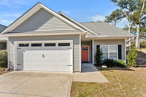 510 W St George Street Southport NC 28461