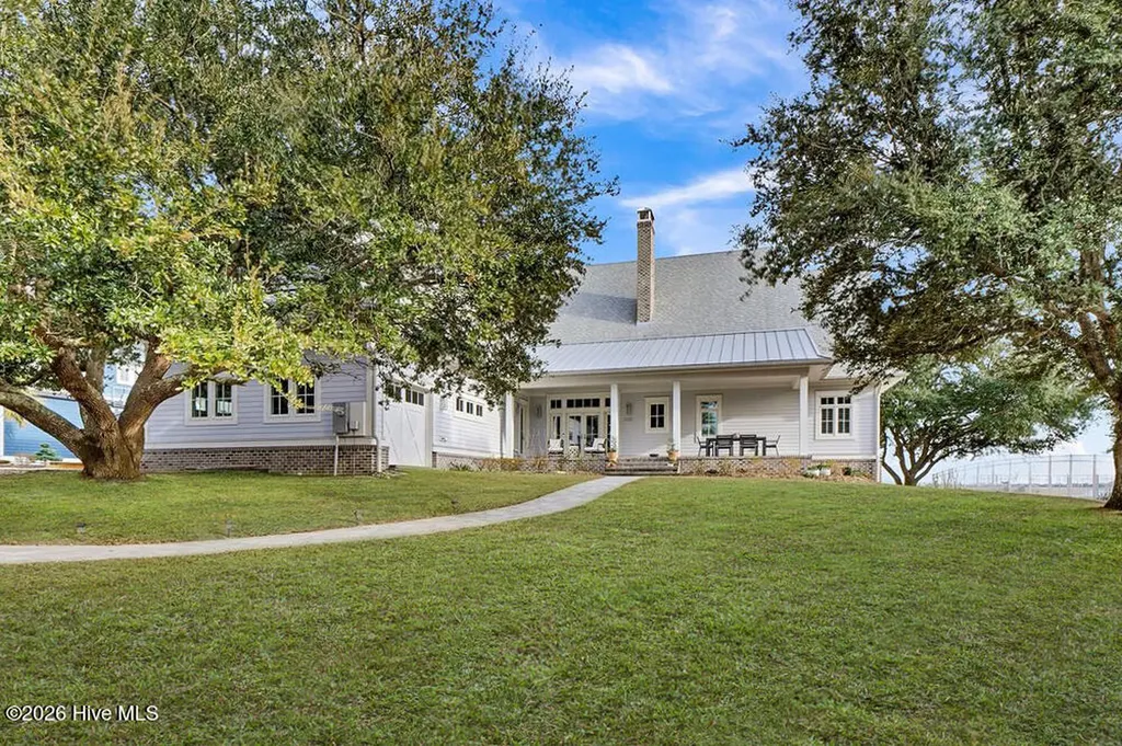 2322 Scotts Hill Loop Road Wilmington NC 28411