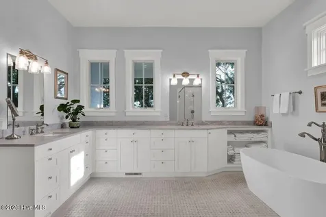 2322 Scotts Hill Loop Road Wilmington NC 28411