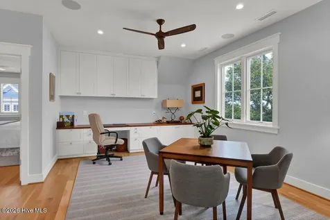2322 Scotts Hill Loop Road Wilmington NC 28411