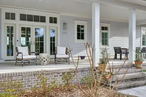 2322 Scotts Hill Loop Road Wilmington NC 28411