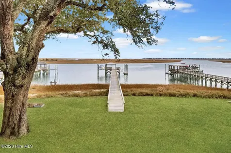 2322 Scotts Hill Loop Road Wilmington NC 28411
