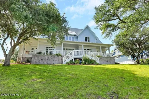 2322 Scotts Hill Loop Road Wilmington NC 28411