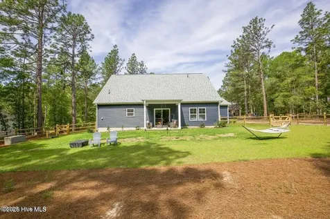 125 Lancashire Lane Seven Lakes NC 27376