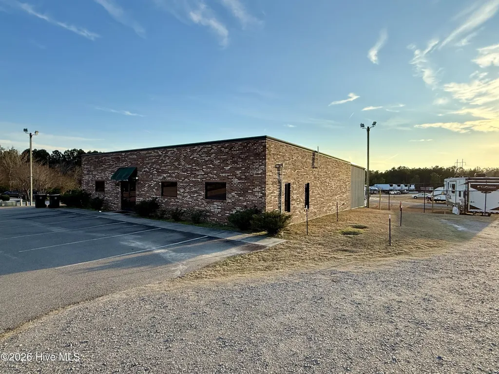 142 Aqua Shed Court Aberdeen NC 28315
