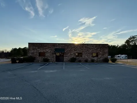 142 Aqua Shed Court Aberdeen NC 28315