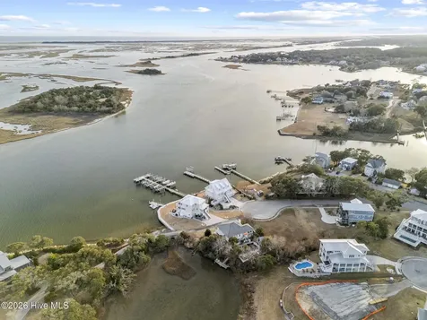 221 Deer Island Road Swansboro NC 28584