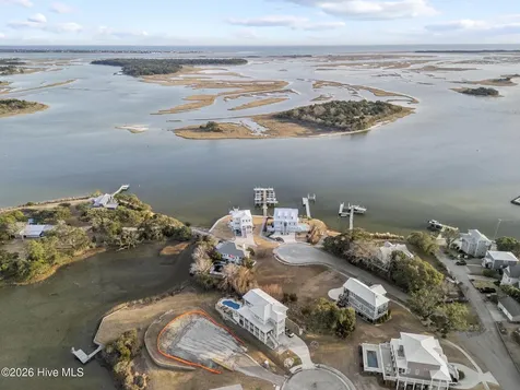 221 Deer Island Road Swansboro NC 28584