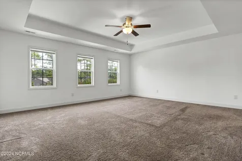 512 Everett Glades Sneads Ferry NC 28460