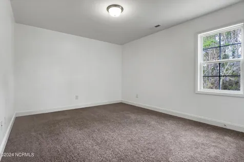 512 Everett Glades Sneads Ferry NC 28460