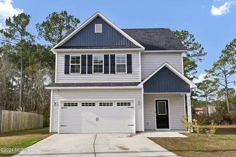 512 Everett Glades Sneads Ferry NC 28460