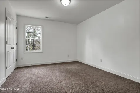 512 Everett Glades Sneads Ferry NC 28460