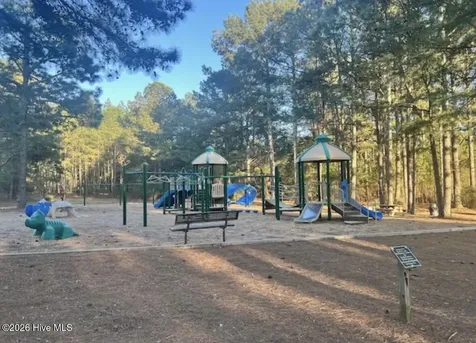 103 Pinnacle Court West End NC 27376