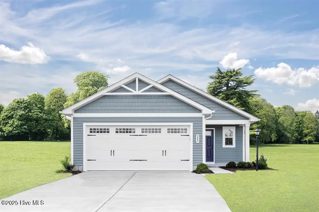 8135 Sterling Oaks Drive NW Ash NC 28420