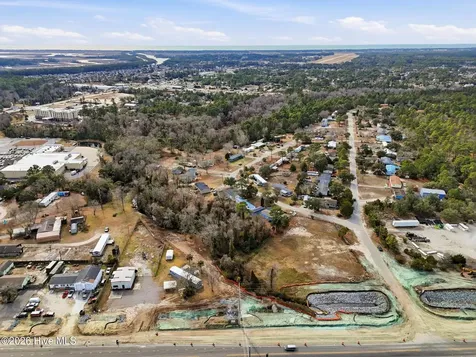 4911 Southport Supply Road SE Southport NC 28461