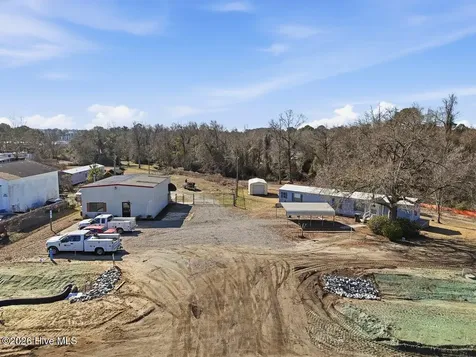 4911 Southport Supply Road SE Southport NC 28461