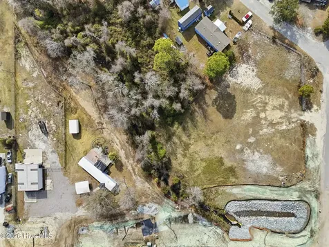 4911 Southport Supply Road SE Southport NC 28461