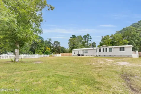 414 W Branch Drive Newport NC 28570
