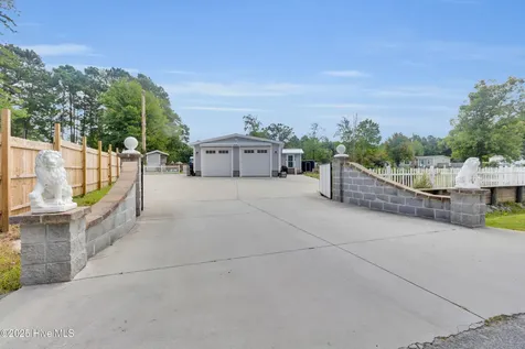 414 W Branch Drive Newport NC 28570