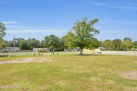 414 W Branch Drive Newport NC 28570
