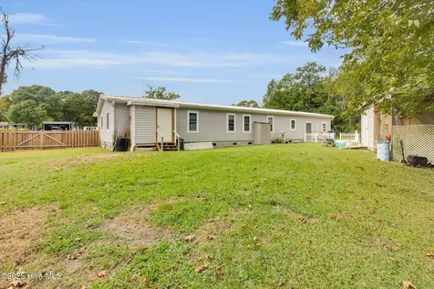 414 W Branch Drive Newport NC 28570