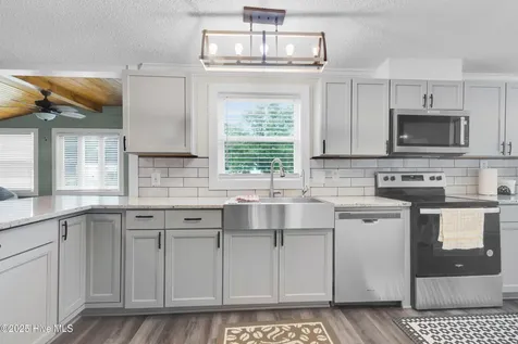 414 W Branch Drive Newport NC 28570