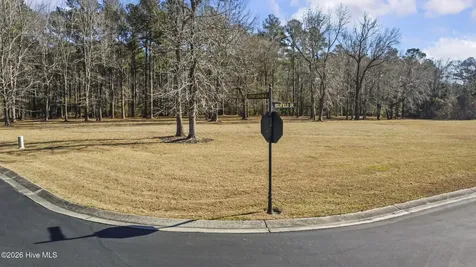 17 Richfield Drive Oriental NC 28571