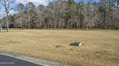 17 Richfield Drive Oriental NC 28571