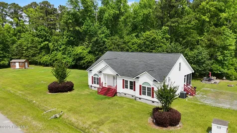 3332 Belt Road Castle Hayne NC 28429