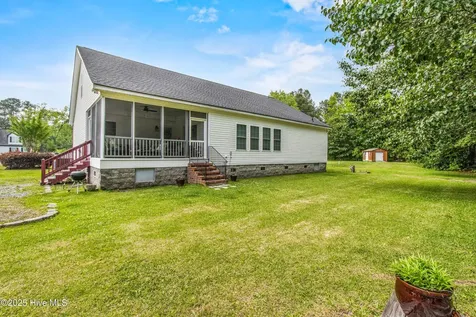 3332 Belt Road Castle Hayne NC 28429