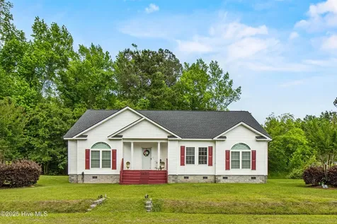 3332 Belt Road Castle Hayne NC 28429
