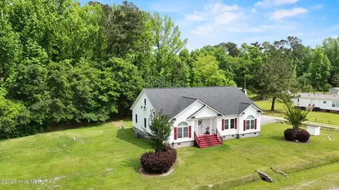 3332 Belt Road Castle Hayne NC 28429