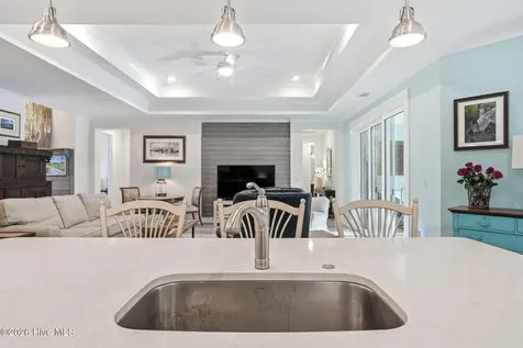 2038 Manor Parc Drive Calabash NC 28467