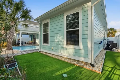 2038 Manor Parc Drive Calabash NC 28467