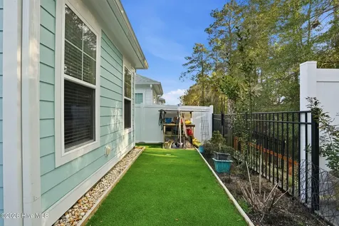 2038 Manor Parc Drive Calabash NC 28467