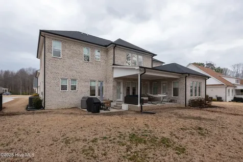 2221 Brook Fields Drive Winterville NC 28590