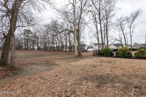 2221 Brook Fields Drive Winterville NC 28590