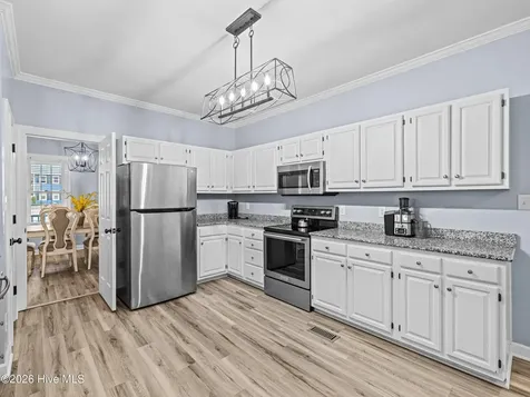 503 Wythe Grove Jacksonville NC 28546