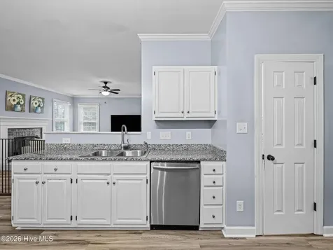 503 Wythe Grove Jacksonville NC 28546