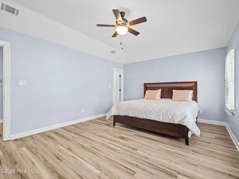 503 Wythe Grove Jacksonville NC 28546