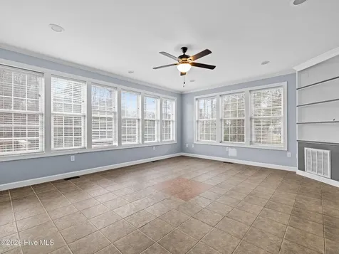 503 Wythe Grove Jacksonville NC 28546