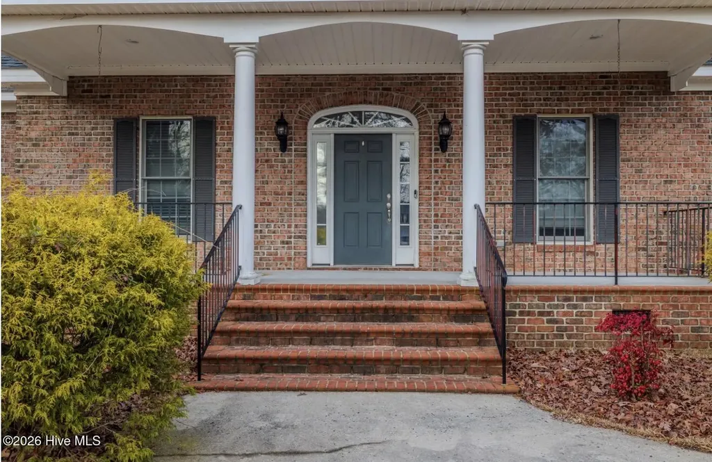 801 Sawmill Landing Road Bath NC 27808