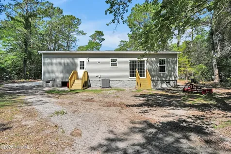 409 Pond View Circle Hampstead NC 28443
