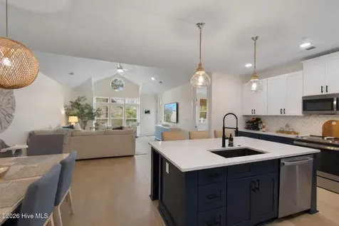 2537 St James Drive SE Southport NC 28461