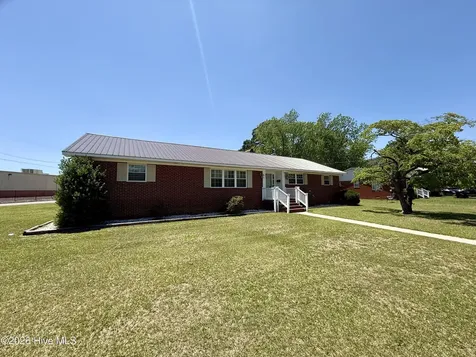 212 Sunset Drive Williamston NC 27892