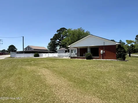 212 Sunset Drive Williamston NC 27892